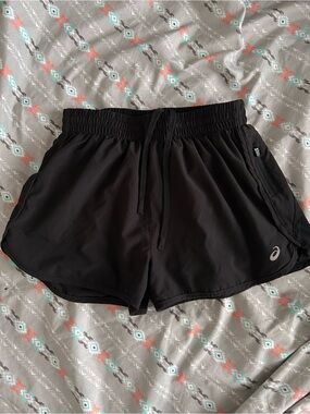 ASICS Women’s Running Shorts Black XS Lightweight Athletic Gym w/ Zip Pocket